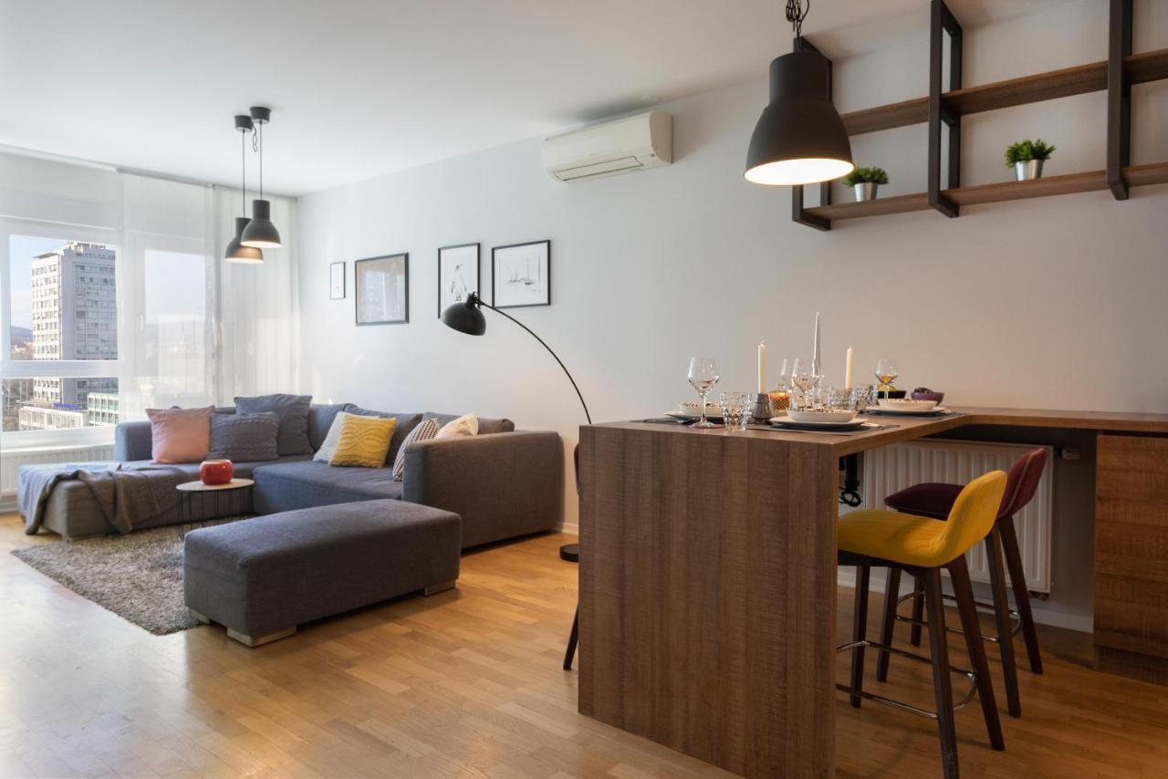 Spacious Apartment In Radnicka Business Zone - Free Parking ザグレブ エクステリア 写真