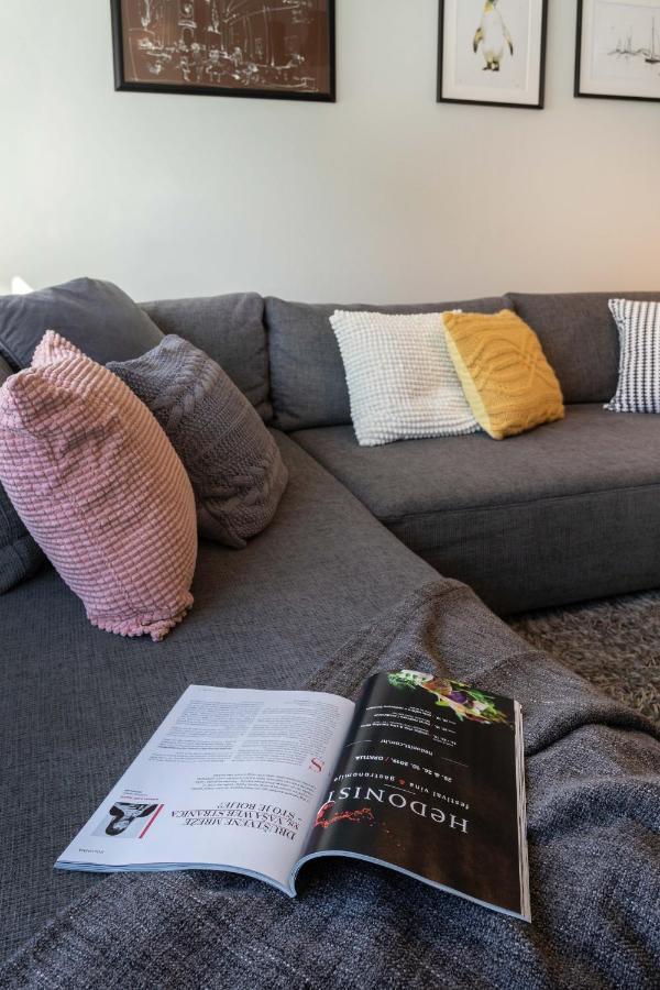 Spacious Apartment In Radnicka Business Zone - Free Parking ザグレブ エクステリア 写真