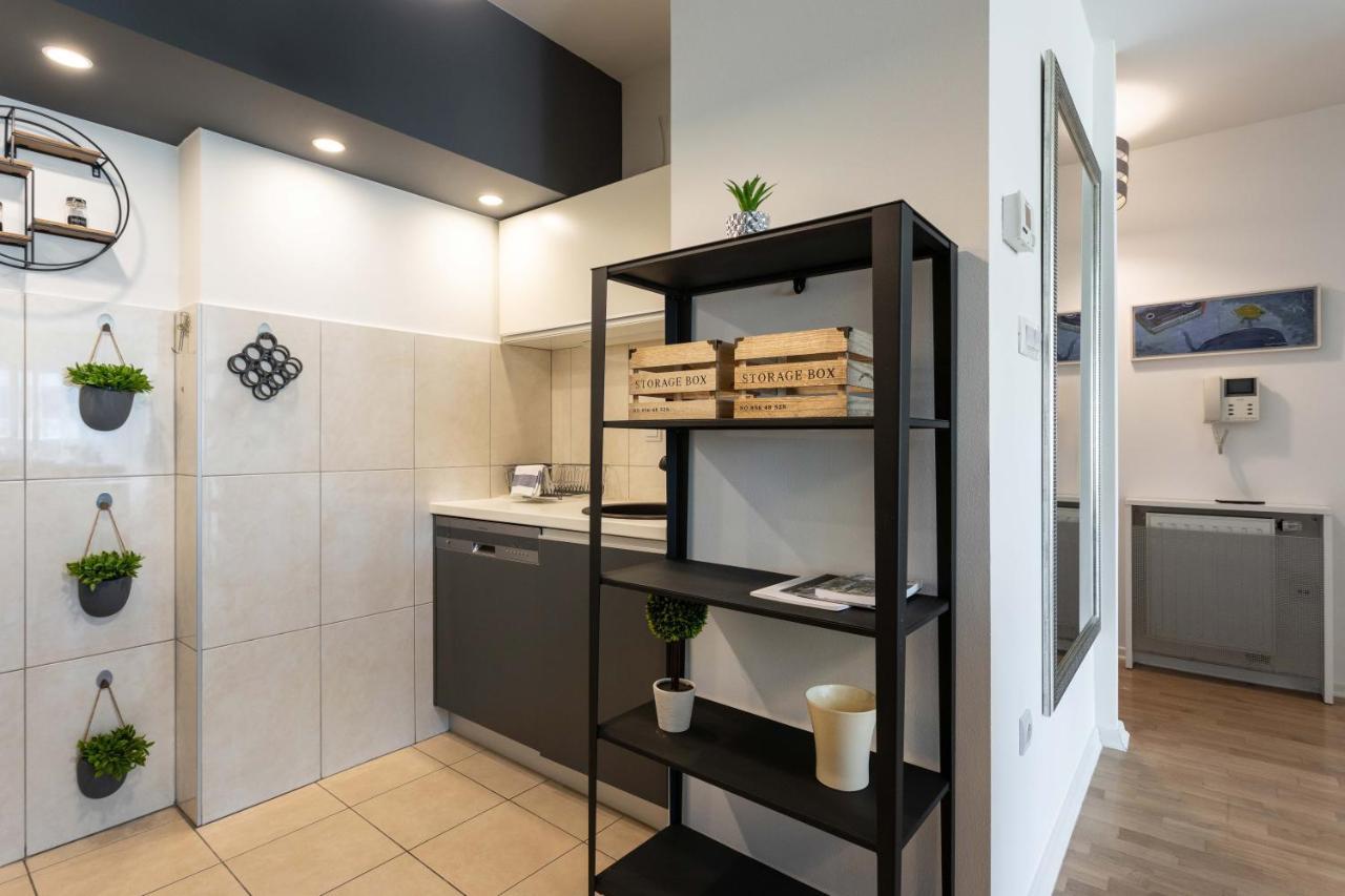 Spacious Apartment In Radnicka Business Zone - Free Parking ザグレブ エクステリア 写真